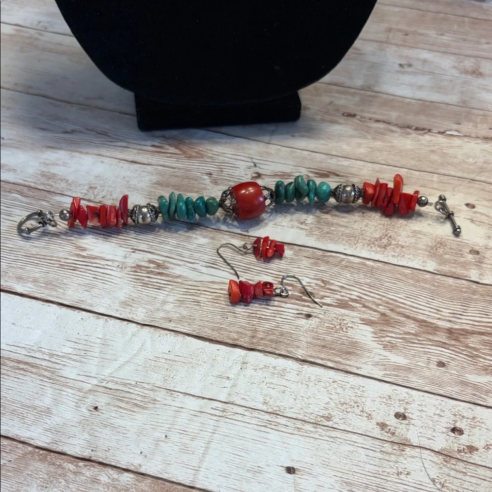 Elegant Red and Turquoise Beaded Jewelry Bracelet & Earrings Set